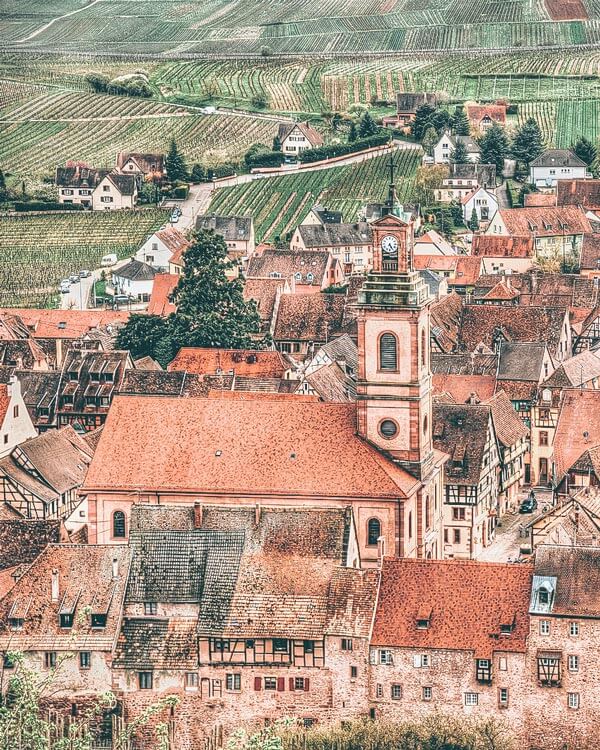 Small Towns in France You Have to Visit - Moustiers Sainte-Marie. When most people think France, they immediately think Paris, and often times it is unfortunately the only city they visit.  Here are 9 of the most beautiful small towns in France, that are NOT Paris. 