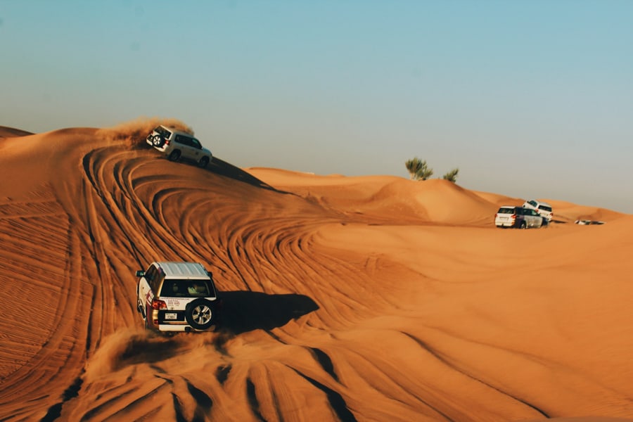 Red dunes tour Dubai by car