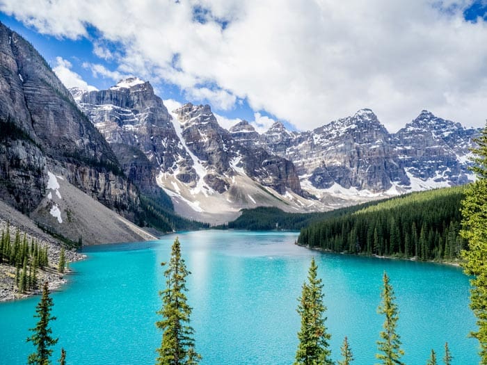 Moraine Lake in Banff National Park! Alberta, Canada