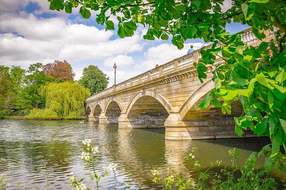 Hyde Park bridge in London