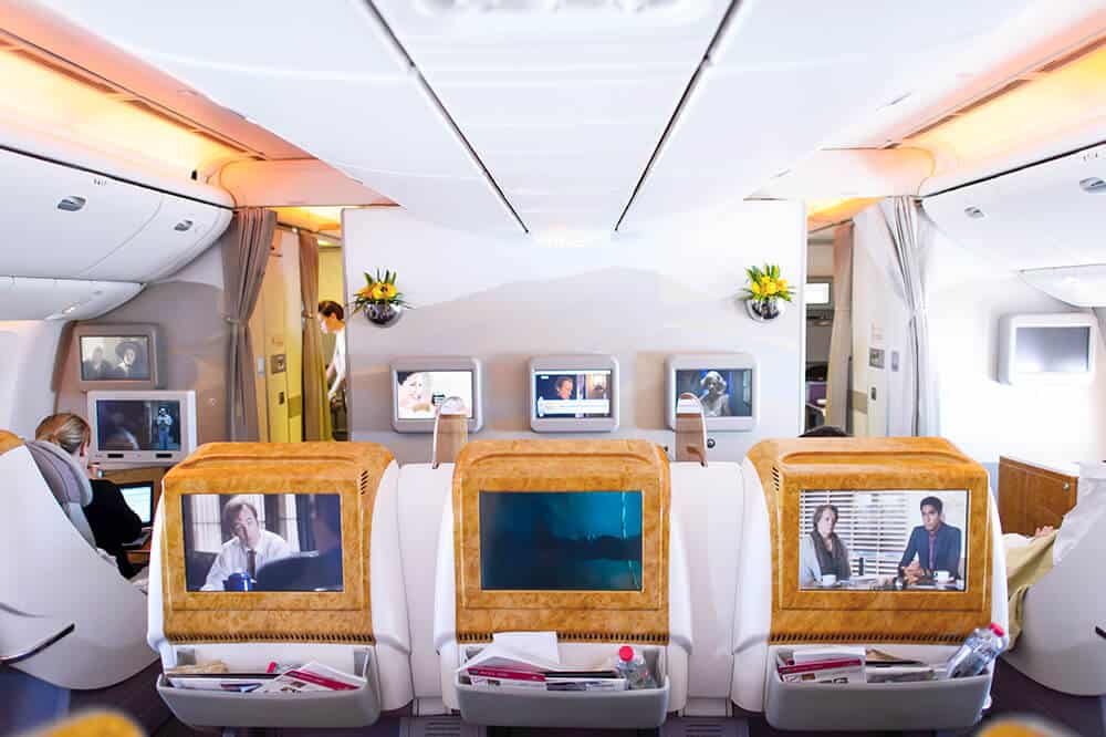 Flying with Emirates - The world's best airline. Avenlylanetravel.com