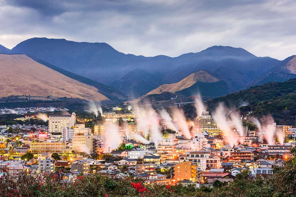 Hot Springs in Beppu City Japan. Planning a trip to Japan for the first time? Here are 10 unique things you should know about Japan! 
