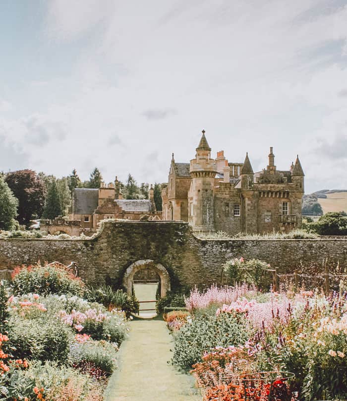 Walter Scott’s Castle in Scotland. Pictures of Scotland you will want to add to your Scotland road trip itinerary! Europe Bucket List #avenlylanetravel #scotland #castles 