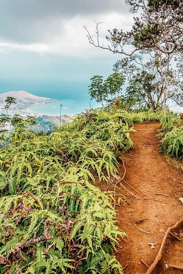 Kuliouou Ridge Trail views in Oahu Hawaii