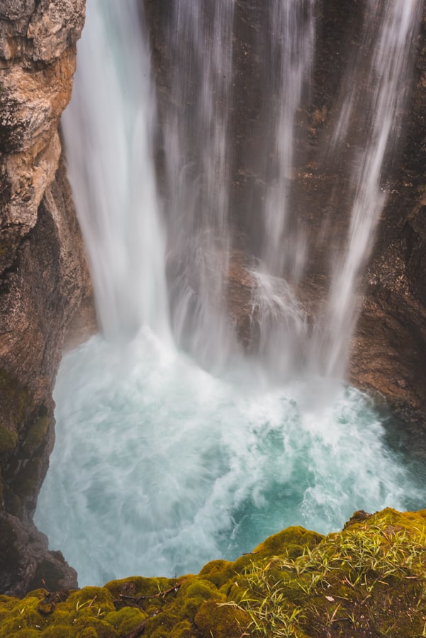 Upper Falls at Johnston Canyon 