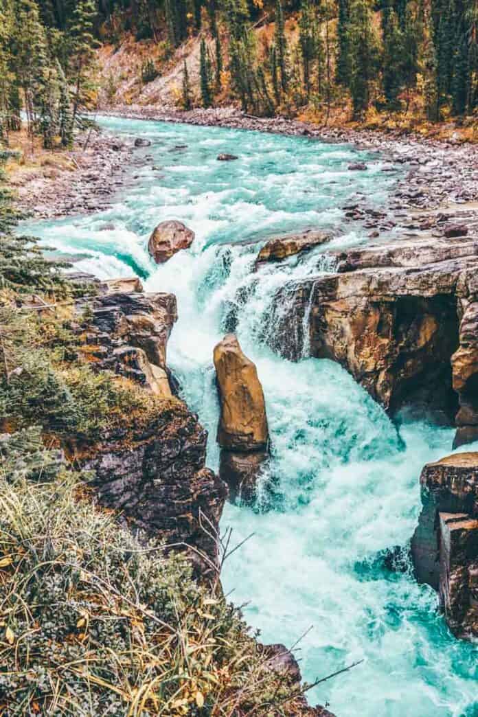 The Best Jasper Waterfalls: Sunwapta Falls