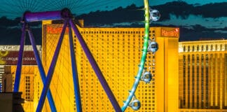 Las Vegas High Roller at night