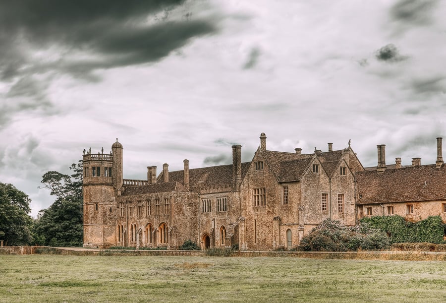 Lacock Abbey Harry Potter film location in the Cotswolds