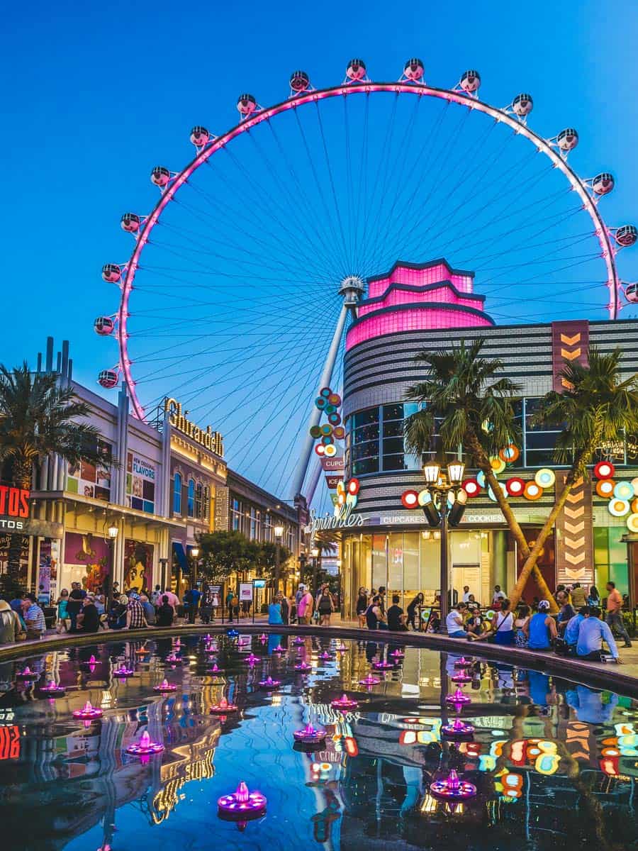 10 Best Things to do at The Linq Promenade