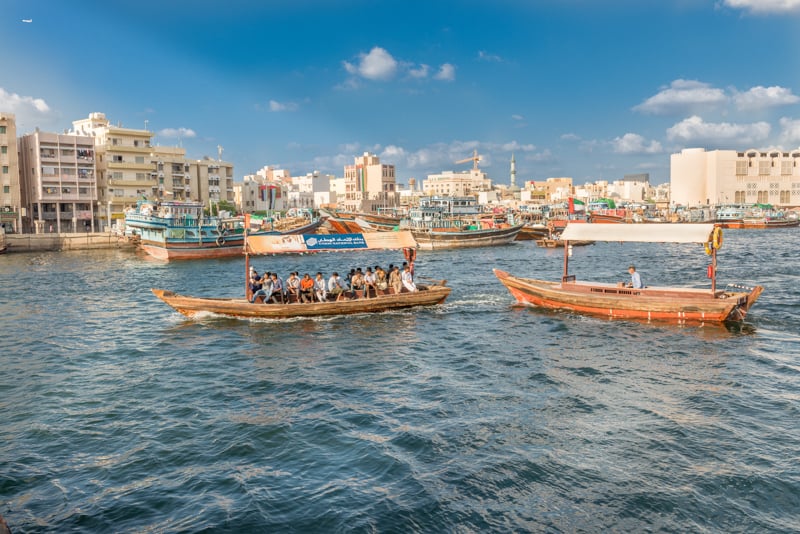 Cruise Dubai creek by traditional aura