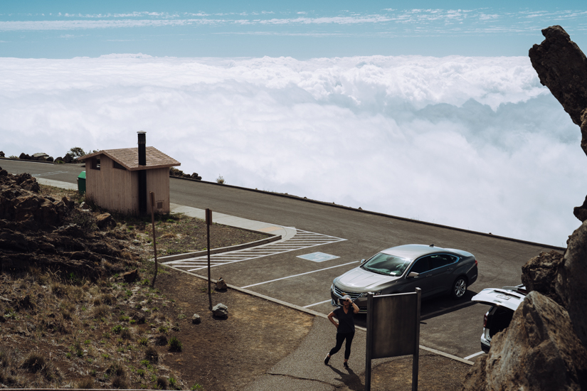 Kalahaku Overlook parking