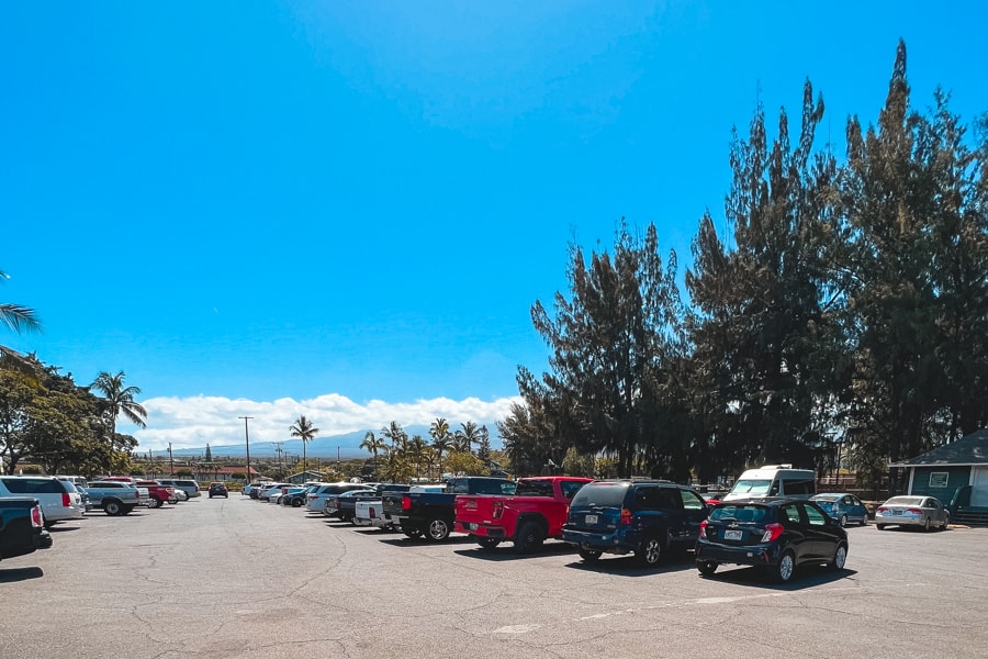 Waipuilani beach park parking