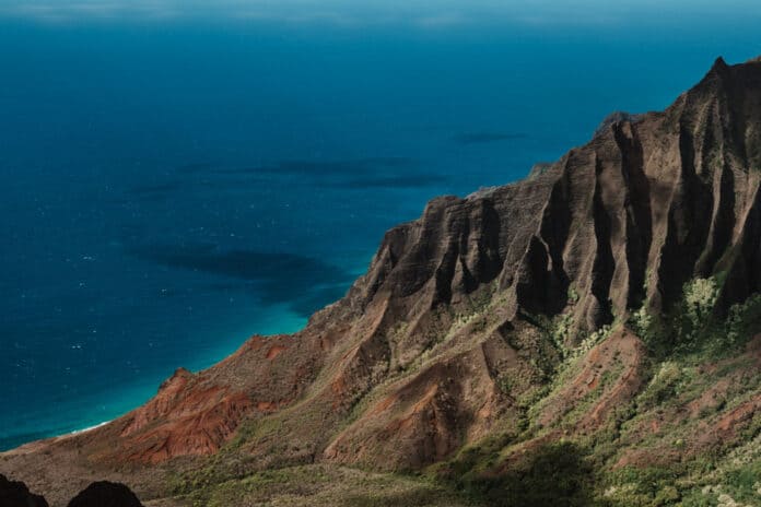 Honopu ridge trail