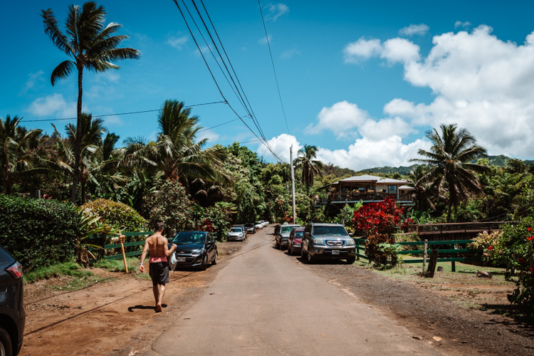 Moloaa Beach street parking