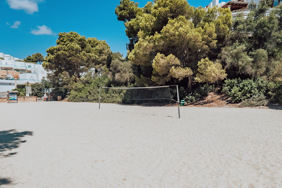 Cala Ferrera beach volleyball