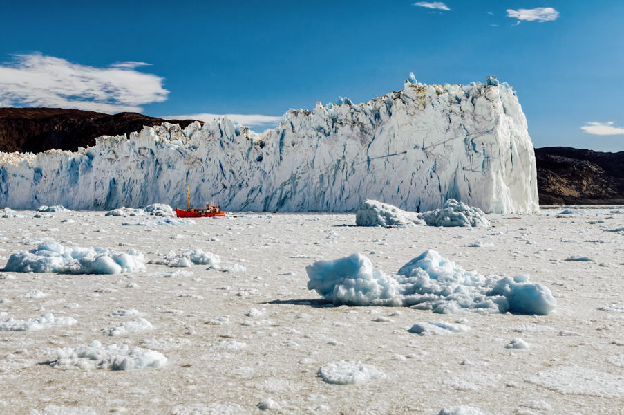 Eqi Glacier tour