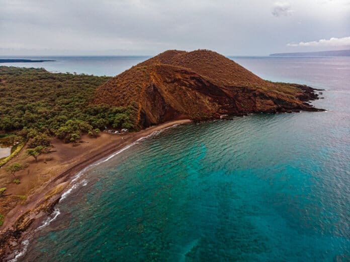 Oneuli Beach in Maui Hawaii