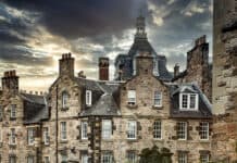 5 Edinburgh Ghost Tours (That Are Truly Worth it) Edinburgh Ghost Tours Graveyard