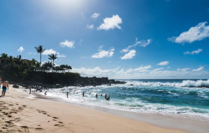 Three Tables beach in Oahu, Hawaii