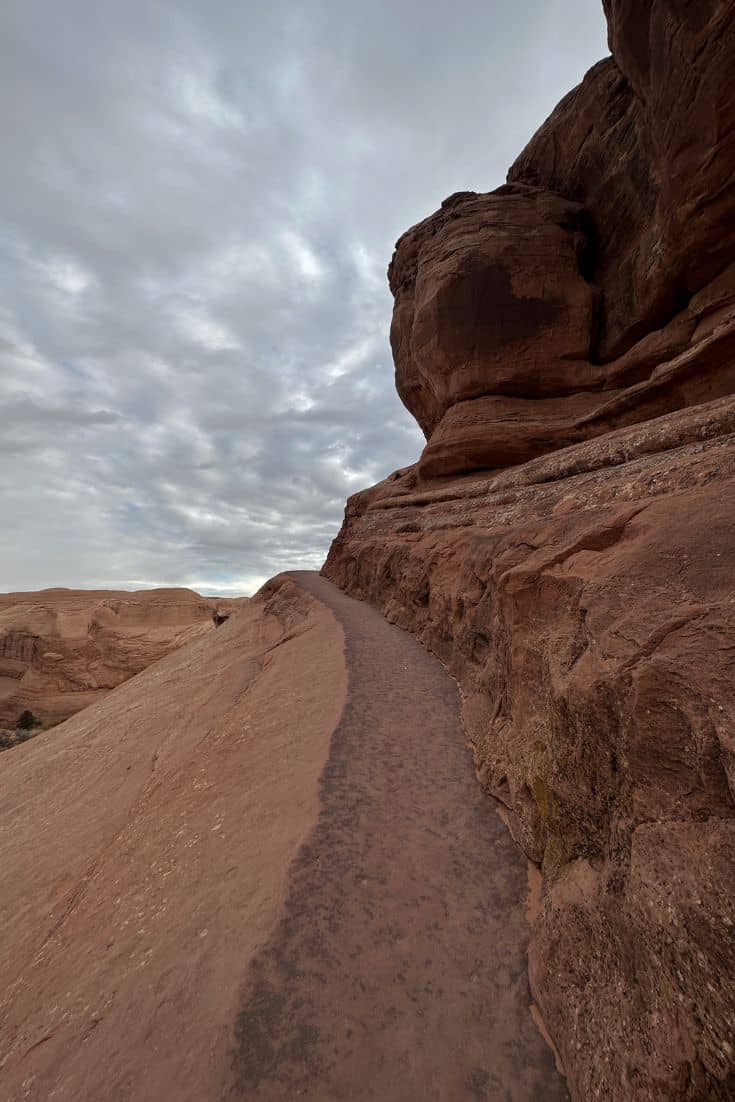 Delicate Arch trail Utah