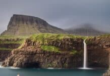 Múlafossur waterfall